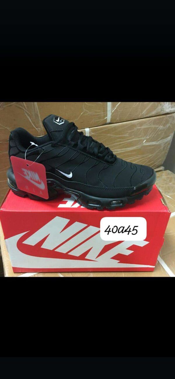 Nike Tuned 1 Triple Black